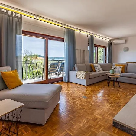 Willa House Magnolia Medulin