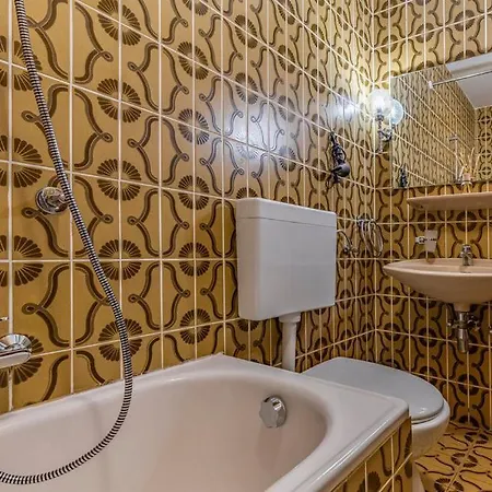 House Magnolia Медулин